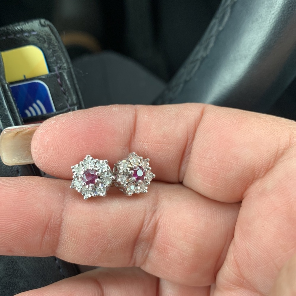 Diamonds and ruby earrings - Picture 12 of 13